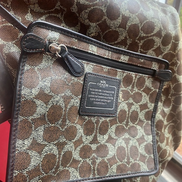 Coach Taxi Zip Tote Signature coated canvas Brown/grey with Leather Brown Trim - Picture 4 of 10